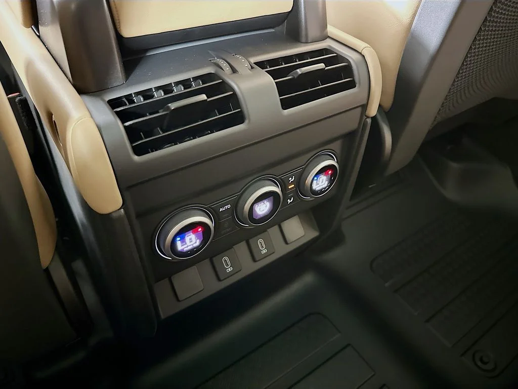 New 2026 Santorini Black Land Rover S image 28