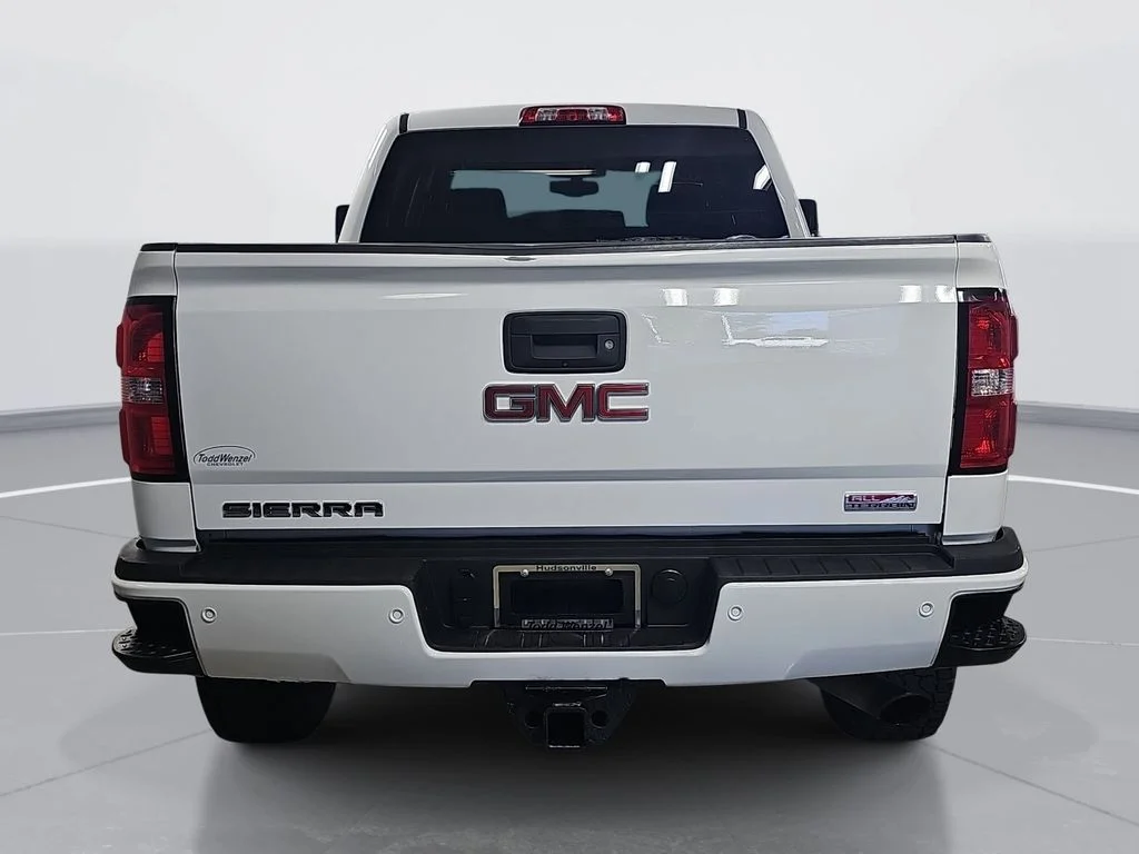 Certified Used 2018 White GMC SLT image 5
