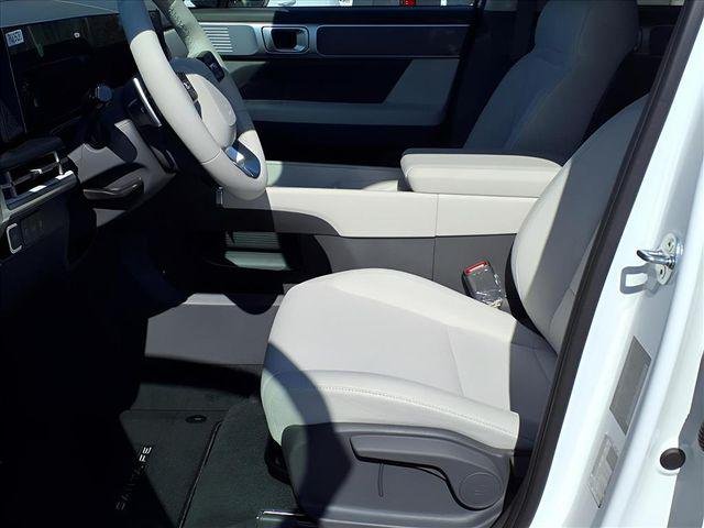 New 2026 White Hyundai SE AWD image 14