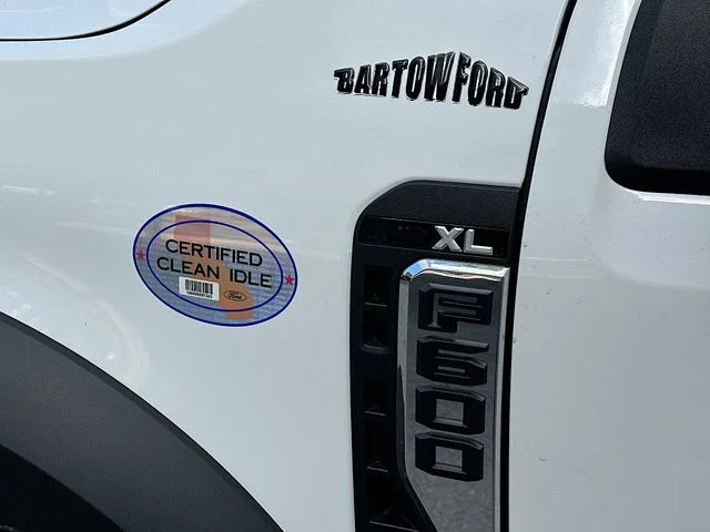 New 2026 Oxford White Ford XL image 14