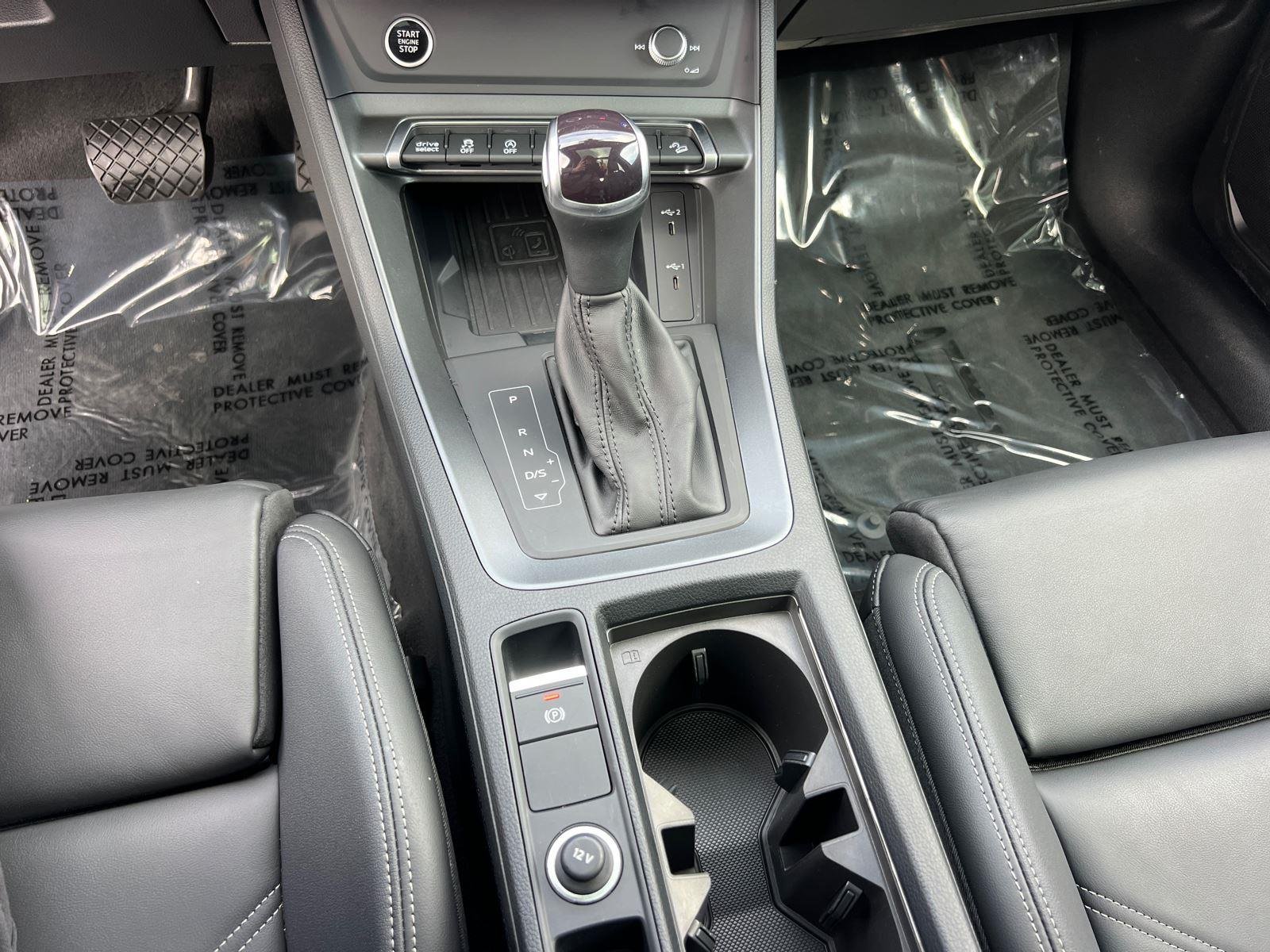 Used 2025 Mythos Black Metallic Audi S line Premium image 32