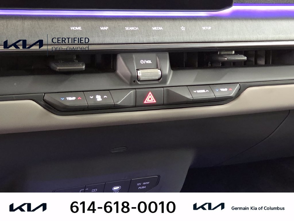 Used 2024 White Kia Land image 25