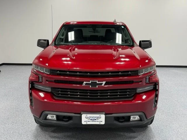 Used 2019 Red Chevrolet RST image 3