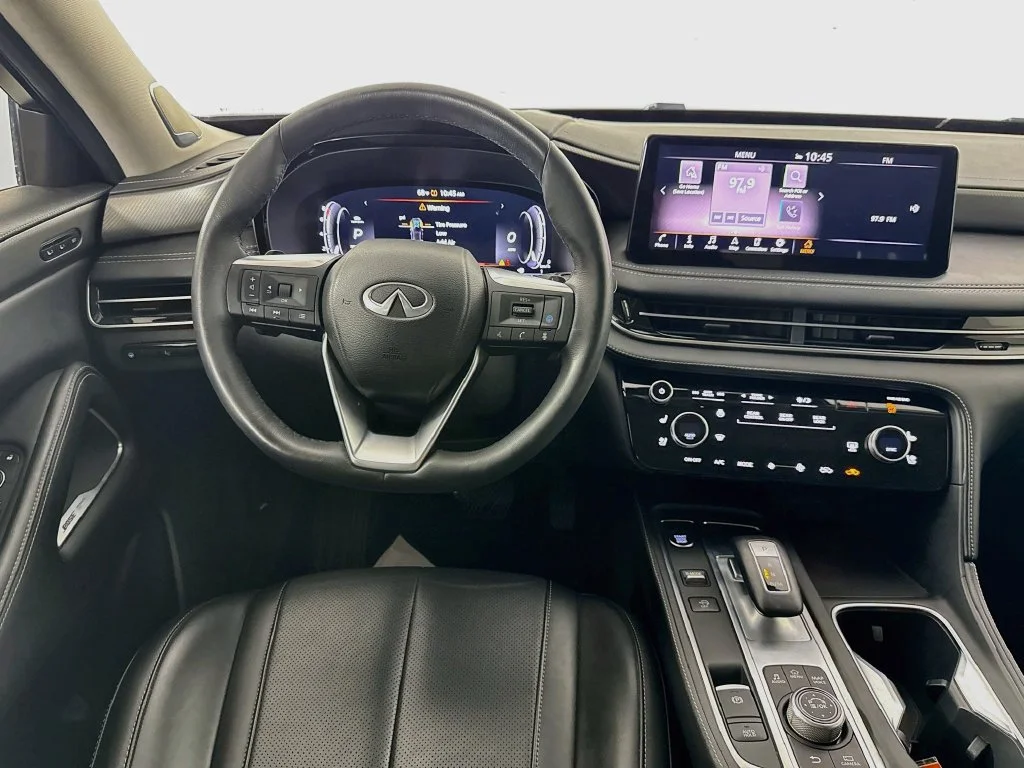 Certified Used 2022 Silver INFINITI LUXE image 30
