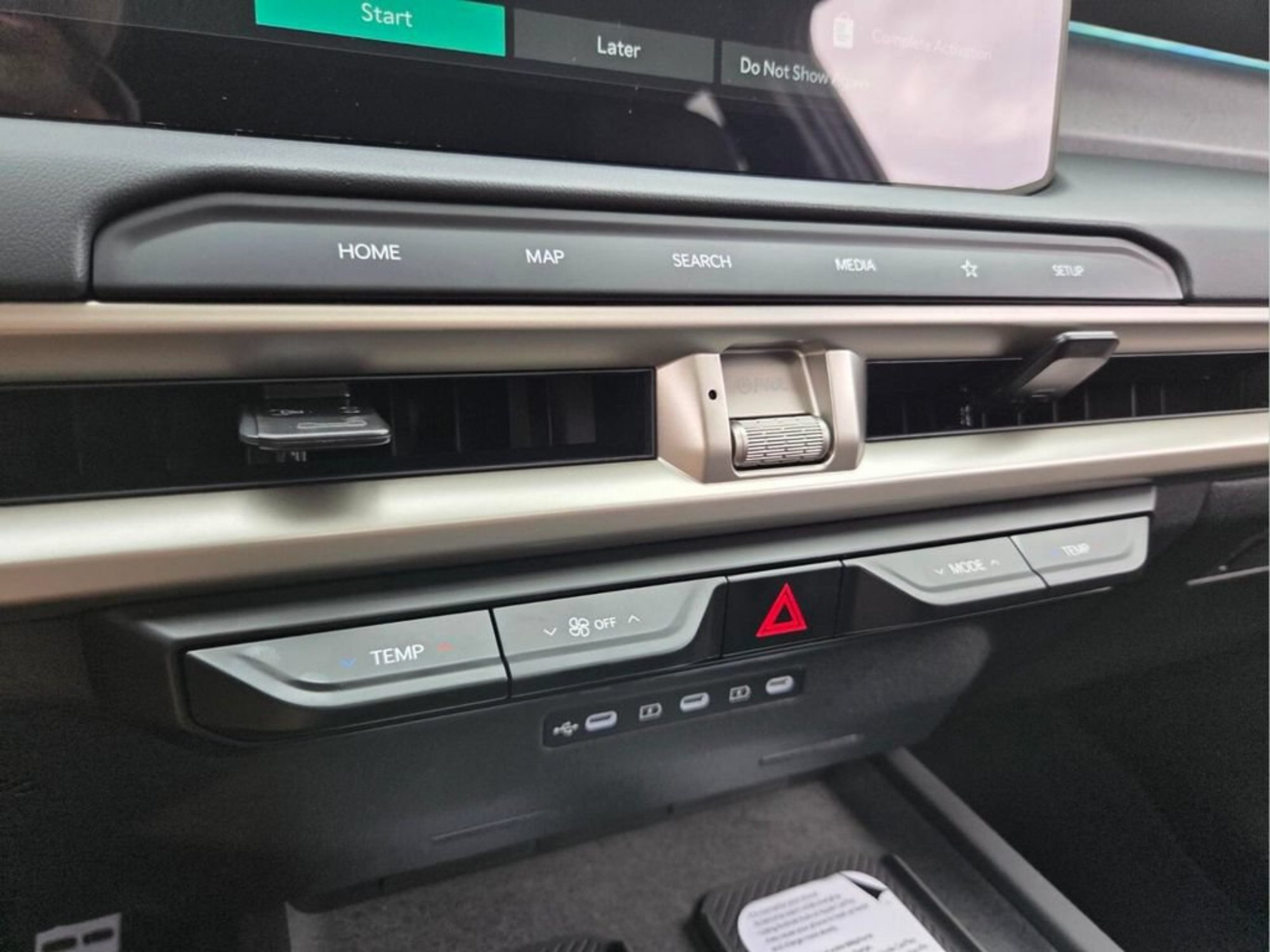 New 2027 Glacial White Pearl Kia SX image 22