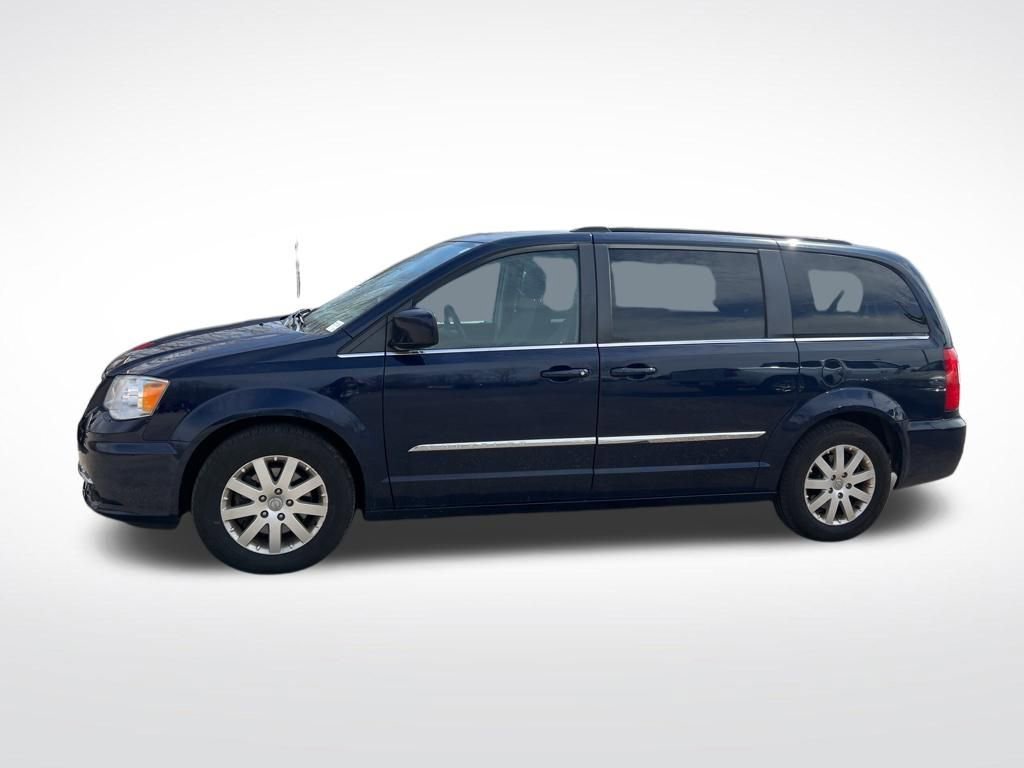 Used 2016 Chrysler Town & Country Touring with VIN 2C4RC1BG3GR268149 for sale in Clinton, MI