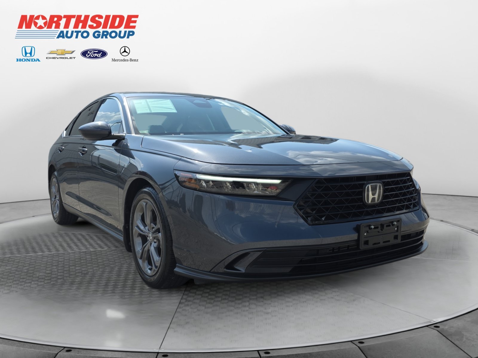 Used 2024 Meteorite Gray Metallic Honda EX image 1