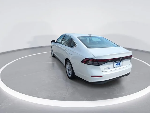 Used 2025 White Honda LX image 7
