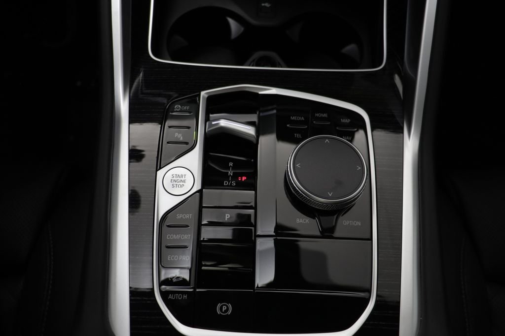 New 2027 Carbon Black Metallic BMW xDrive40i image 12