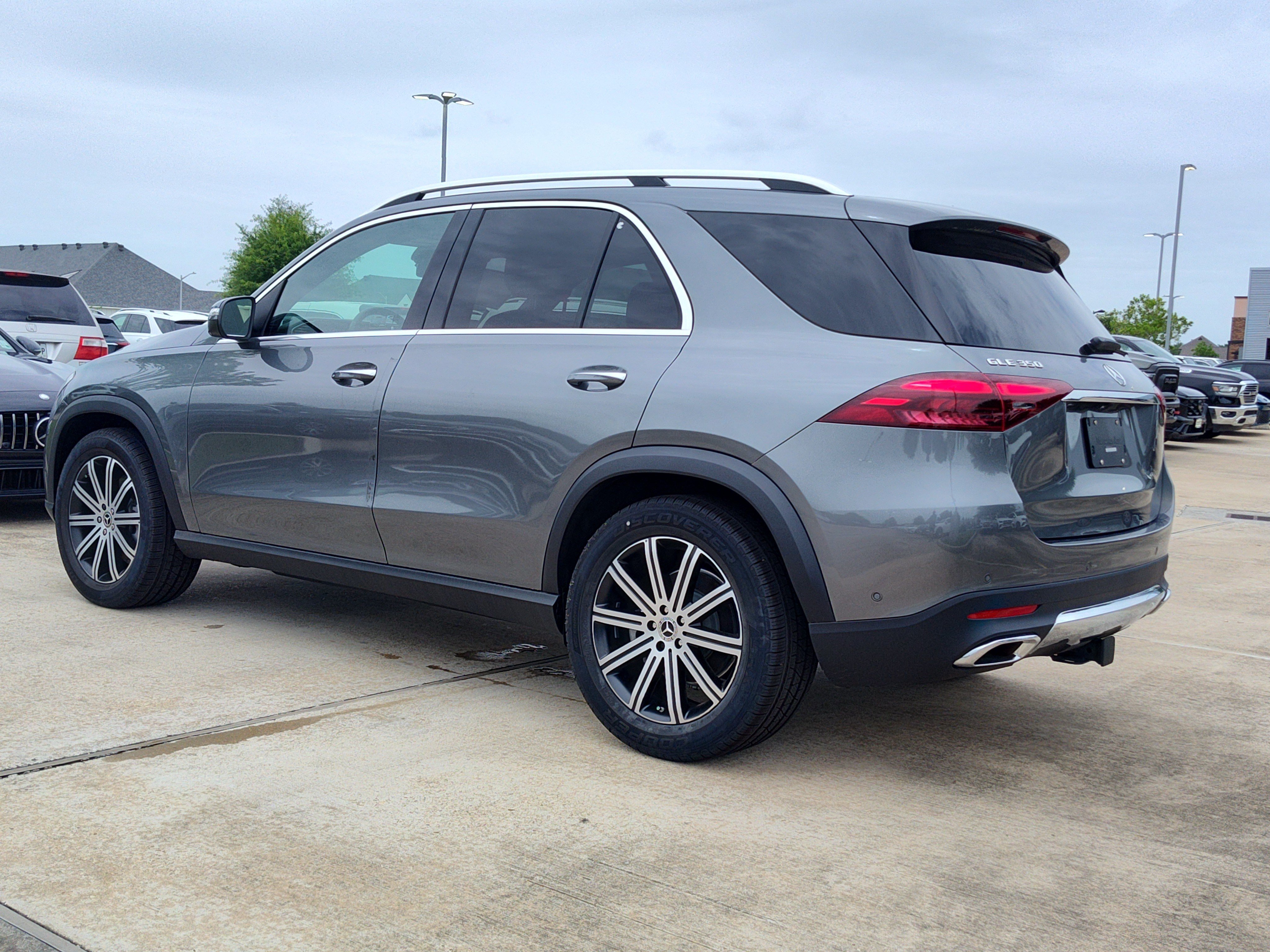 New 2026 Selenite Grey Metallic Mercedes-Benz GLE 350 image 18