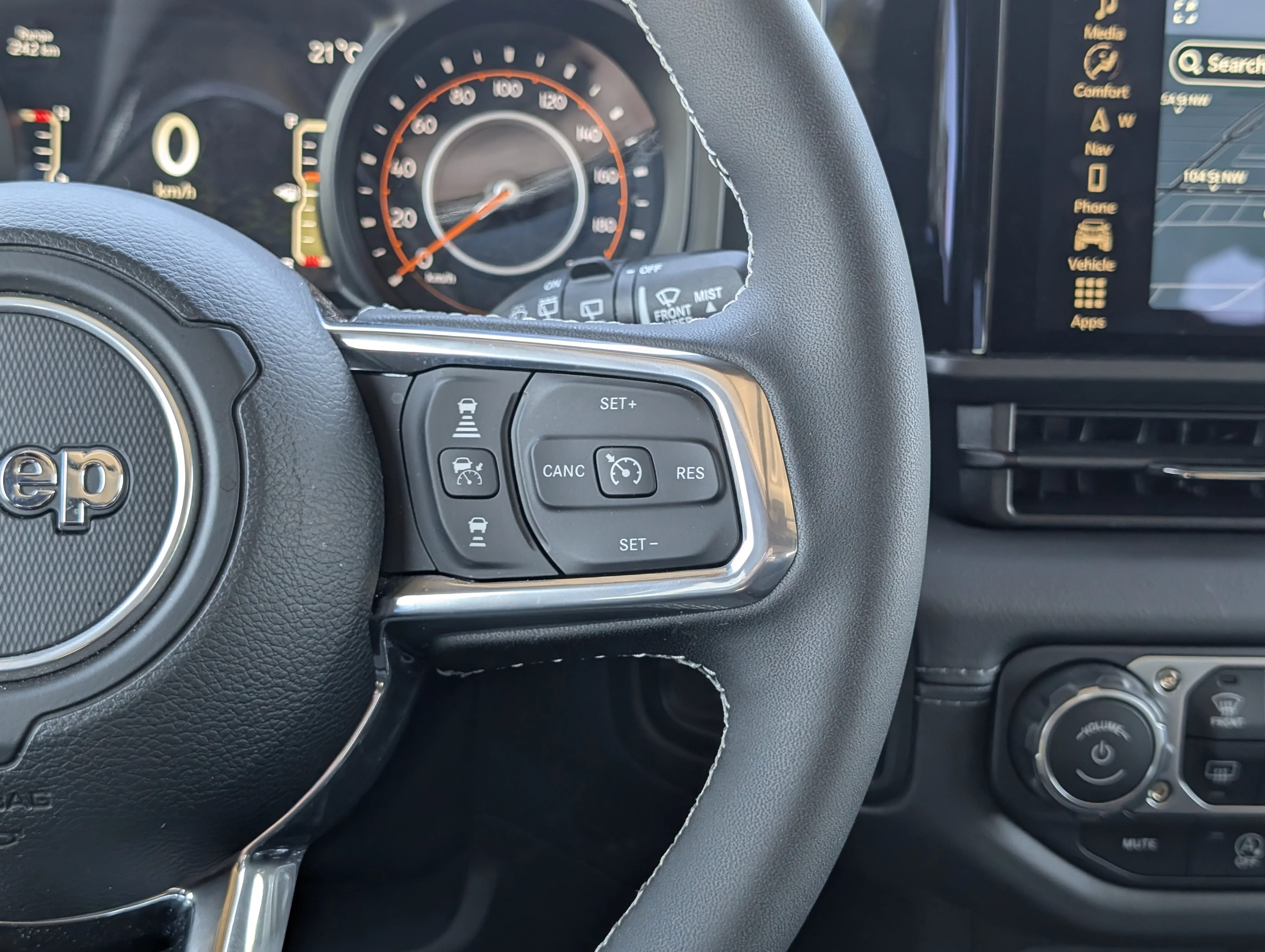 New 2025 Hydro Blue Pearl Jeep Sahara image 25