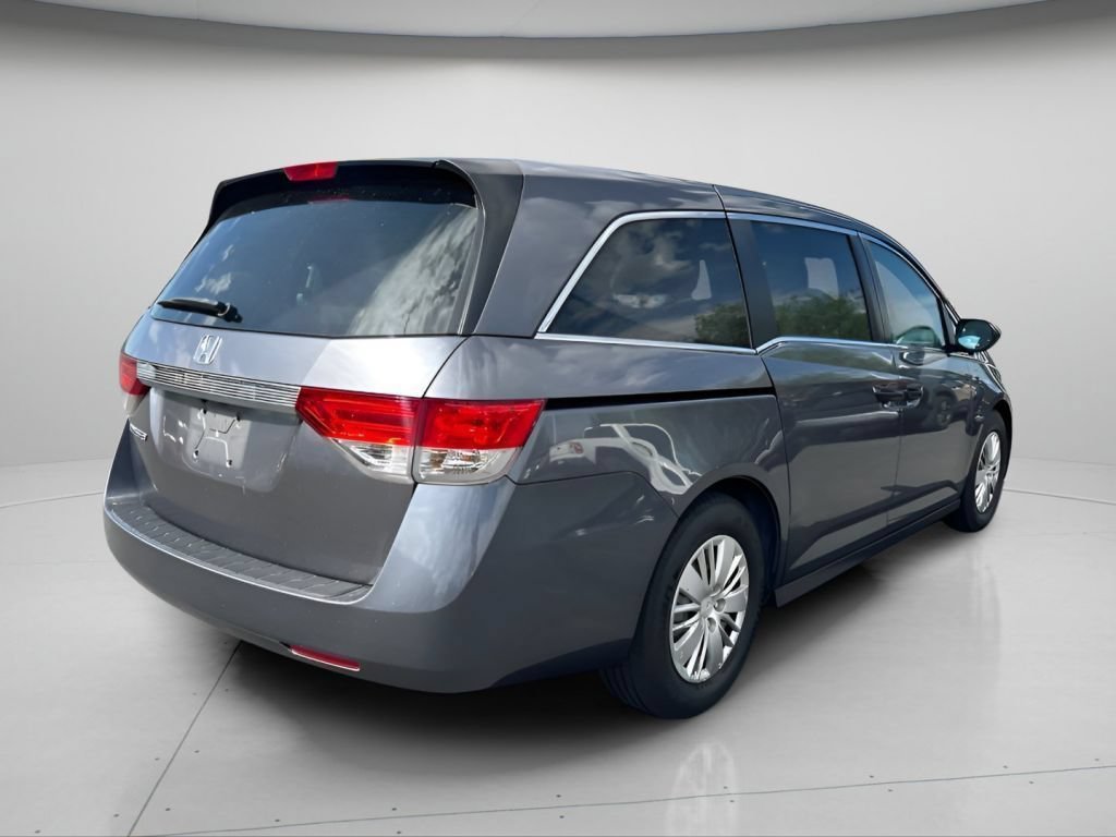 Used 2016 Modern Steel Metallic Honda LX image 6