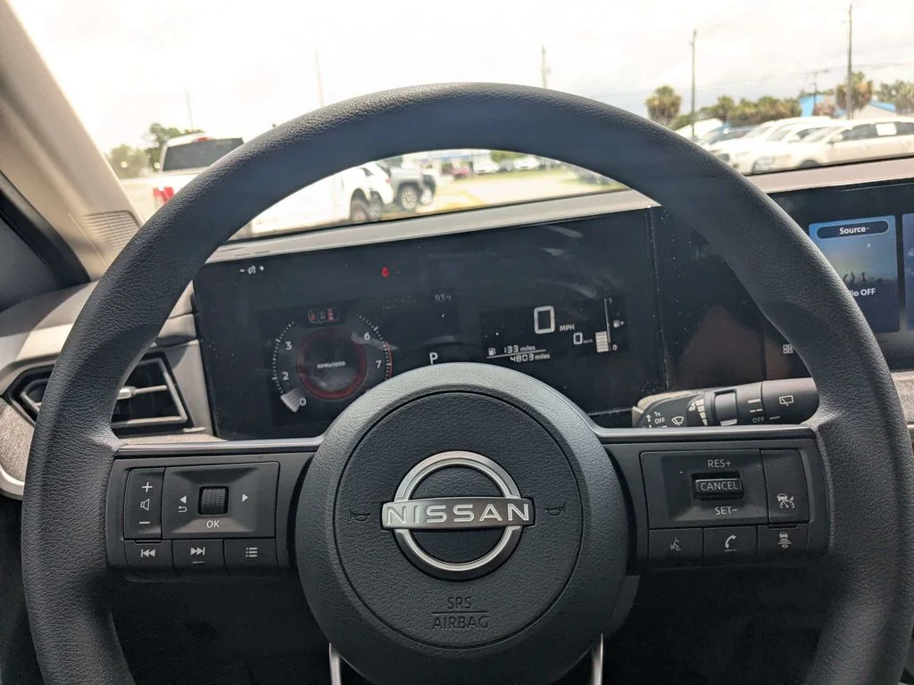 Used 2026 White Nissan S image 20