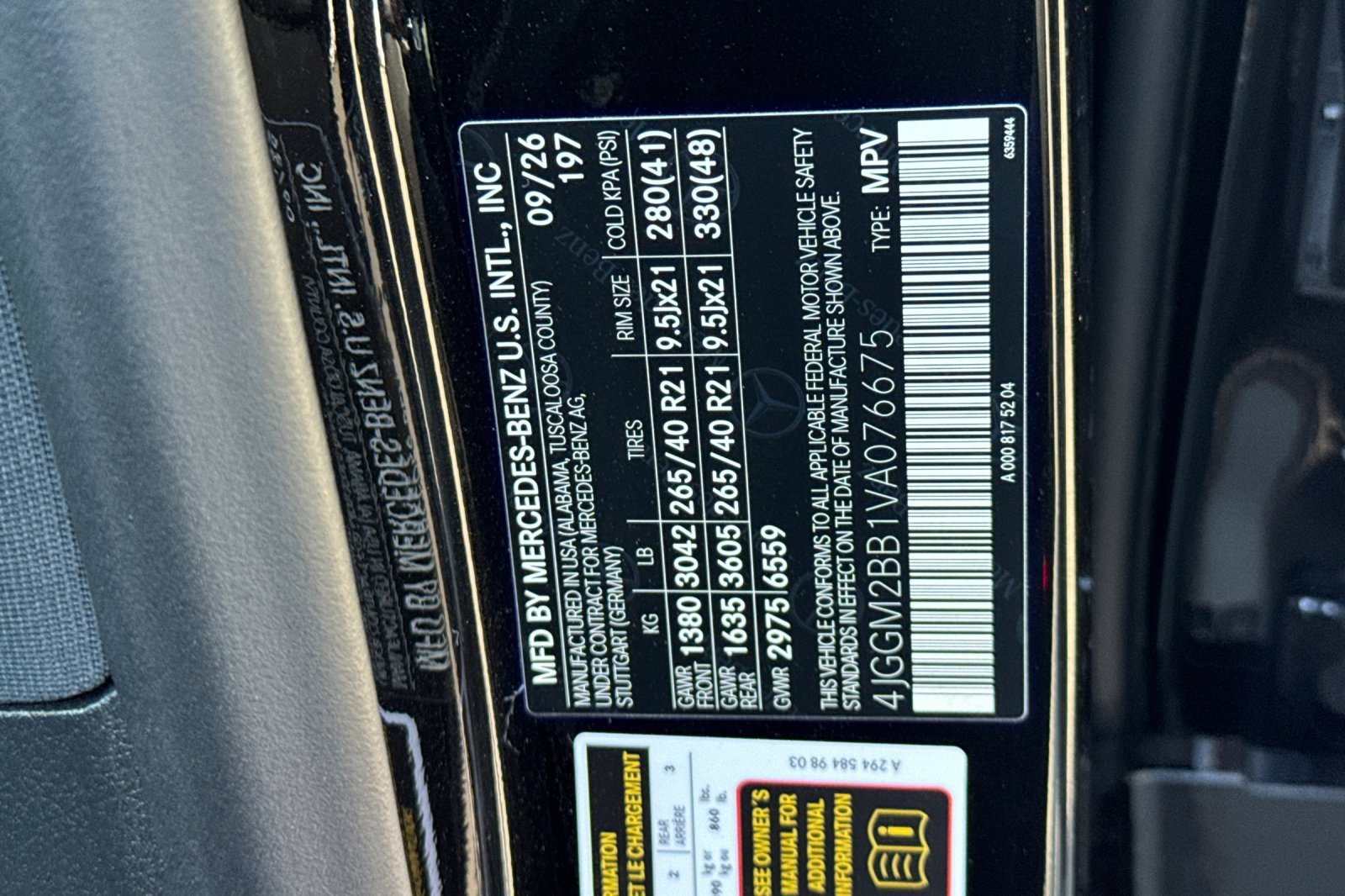 New 2027 Obsidian Black Metallic Mercedes-Benz 320+ SUV image 38
