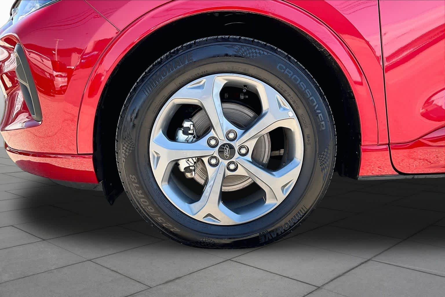 Used 2024 Rapid Red Metallic Tinted Clearcoat Ford ST-Line image 10