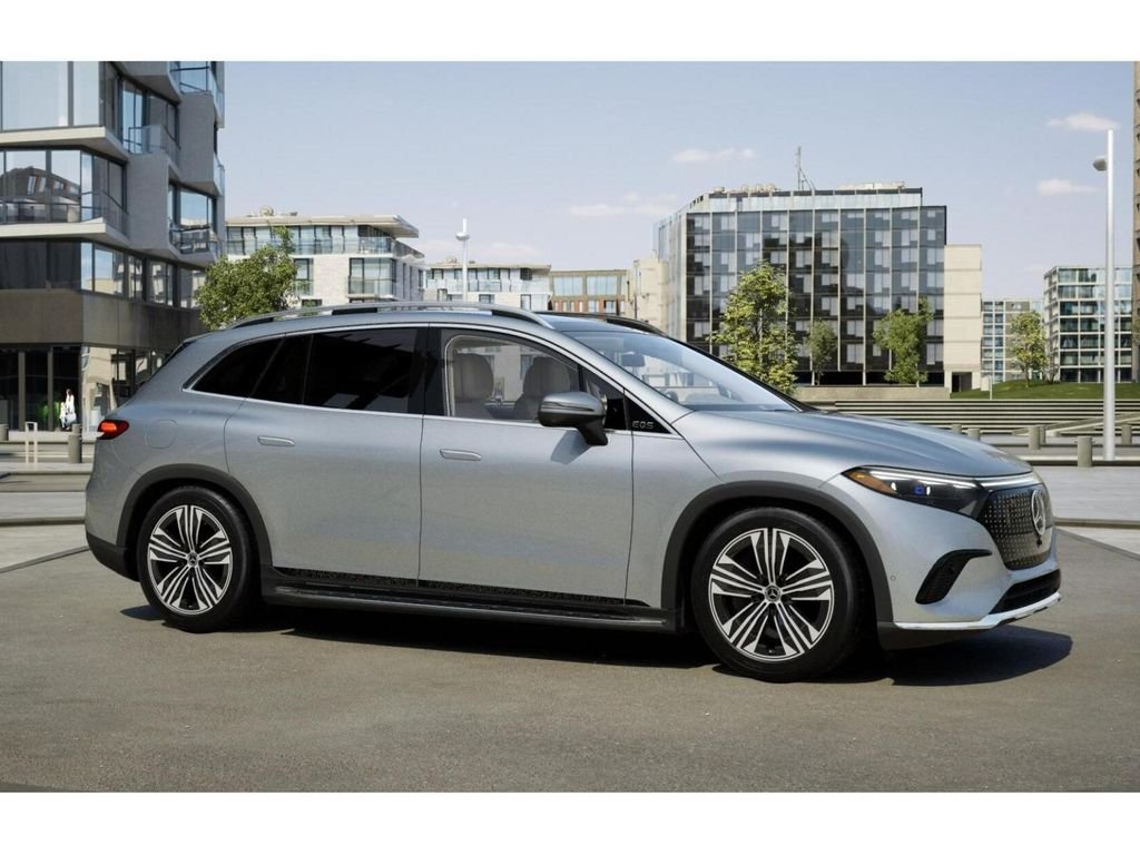 New 2026 Cirrus Silver Metallic Mercedes-Benz 400 4MATIC® image 13