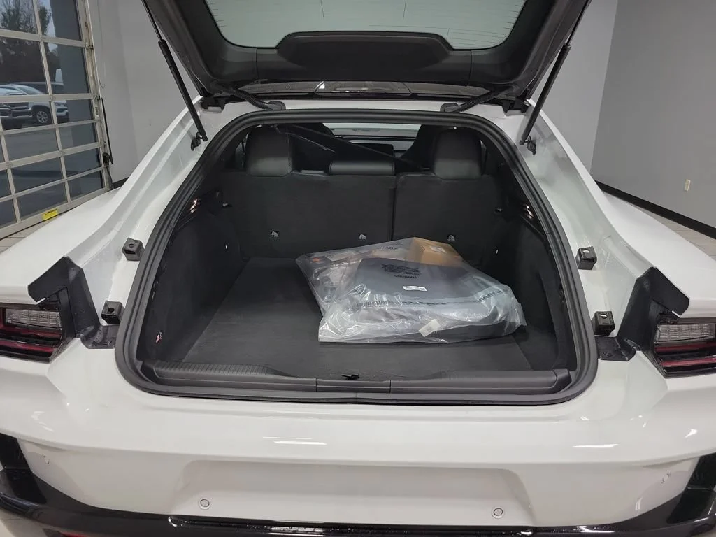 New 2026 White Knuckle Exterior Paint Dodge R/T Scat Pack image 9
