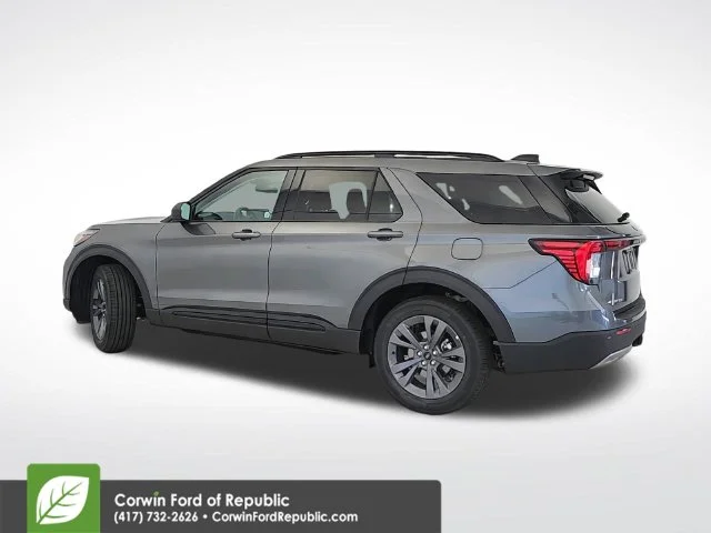 New 2026 Carbonized Gray Metallic Ford Active image 4