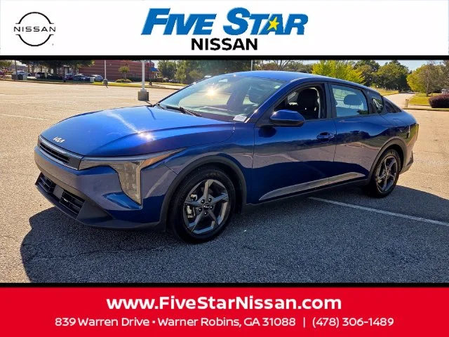 Used 2025 Blue Kia LXS image 3