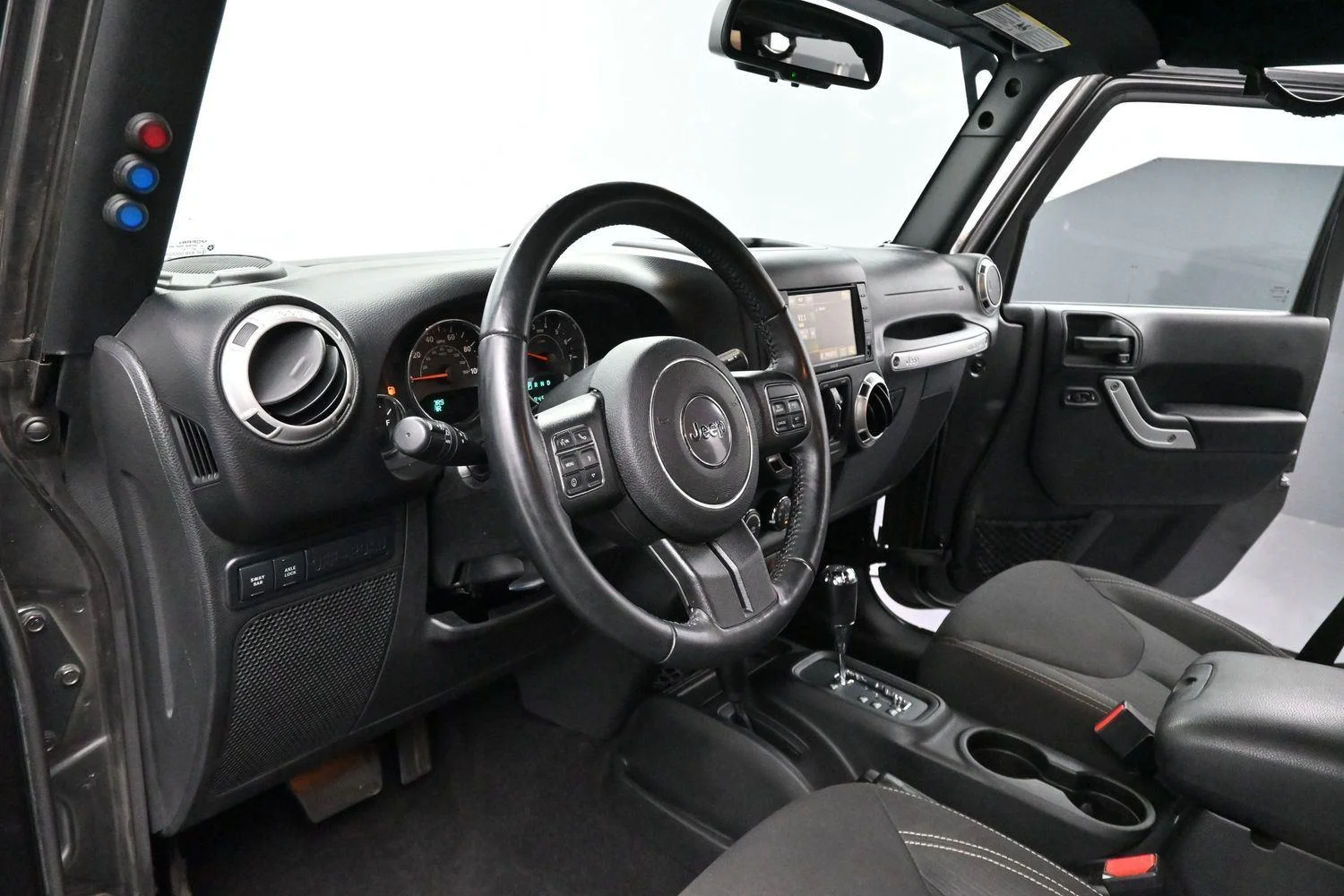Used 2017 Granite Crystal Metallic Clearcoat Jeep Rubicon image 12