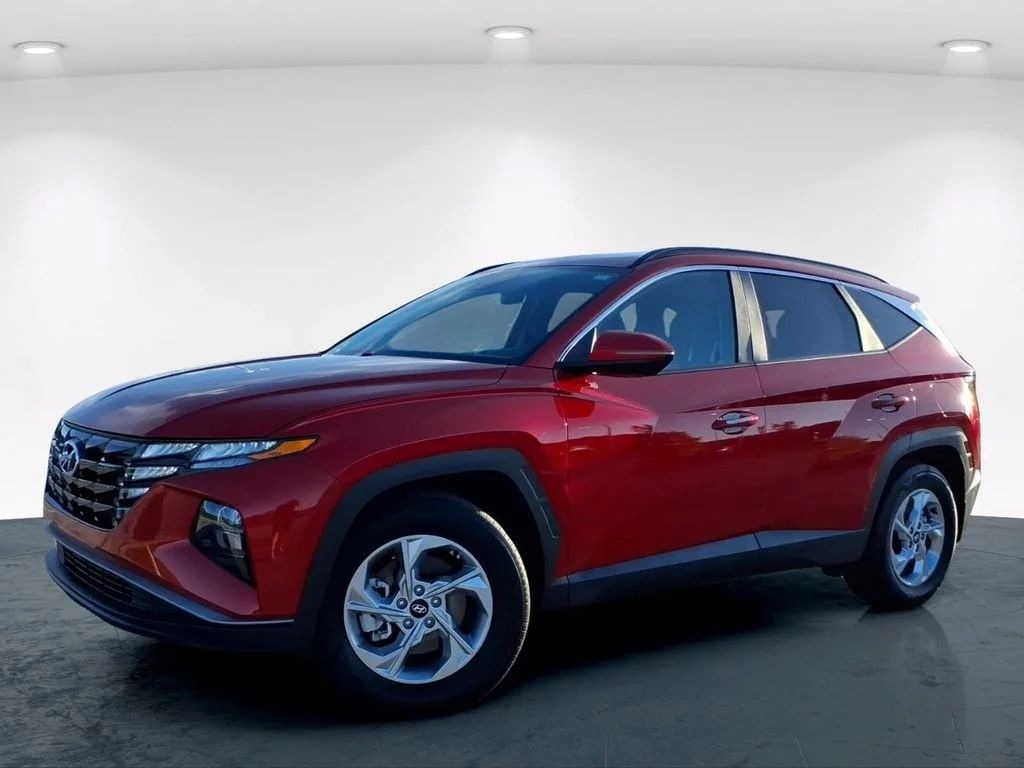 Used 2023 Red Hyundai SEL image 2