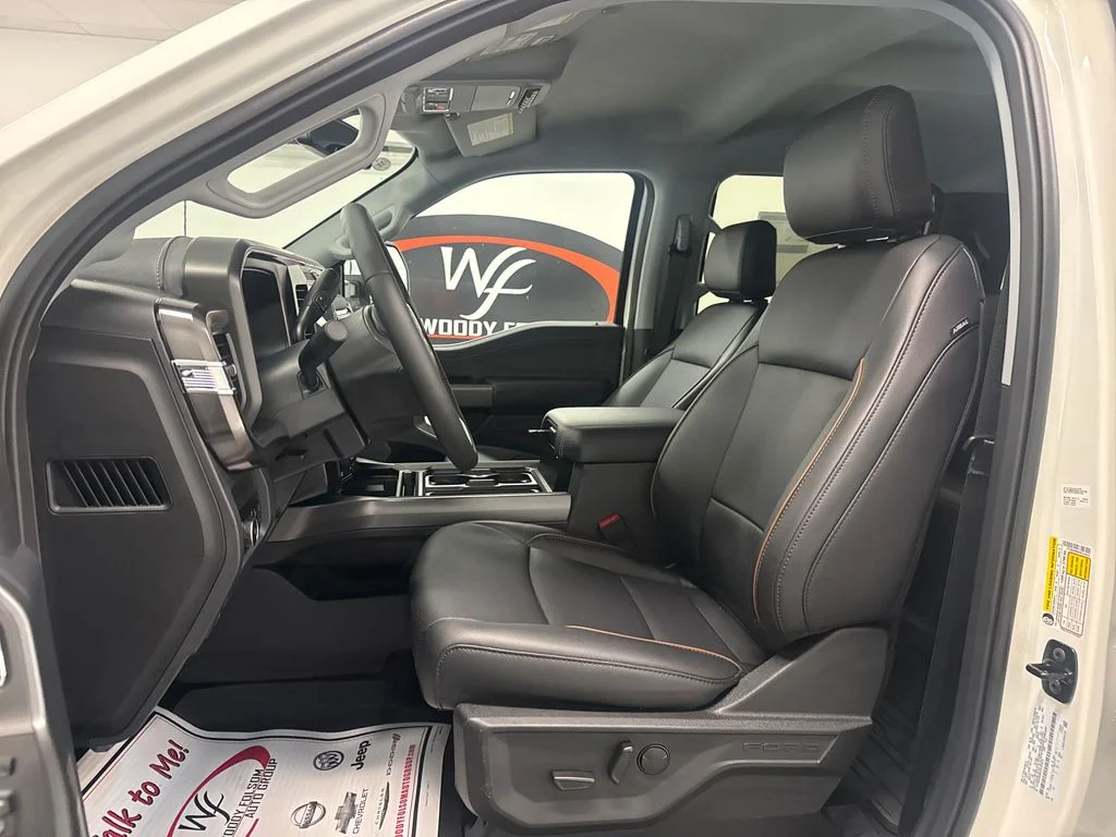 New 2027 Star White Metallic Tri-Coat Ford F-250® Lariat® image 11