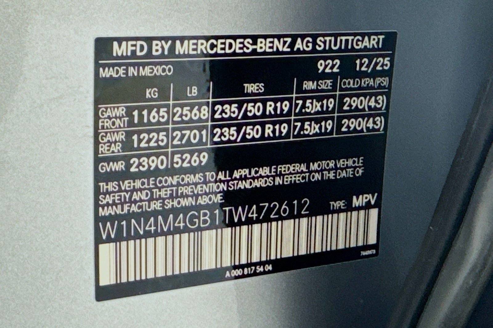 New 2026 Cirrus Silver Metallic Mercedes-Benz GLB 250 SUV image 25