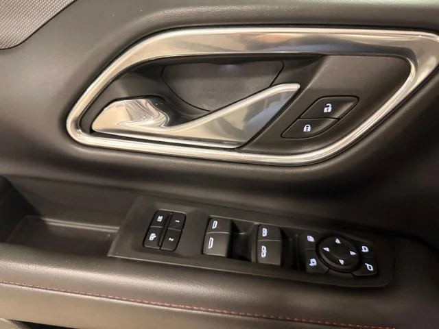 2023 Chevrolet Suburban RST - Photo 28