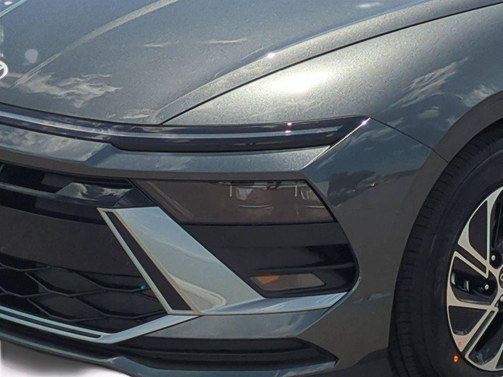 New 2026 Gray Hyundai Blue image 10