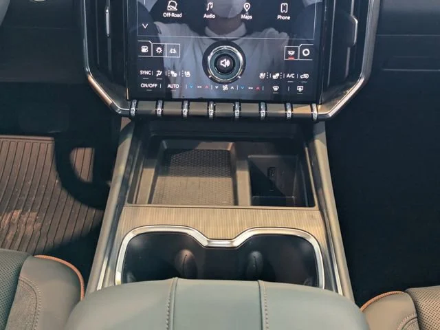 2026 GMC Acadia AT4 - Photo 19