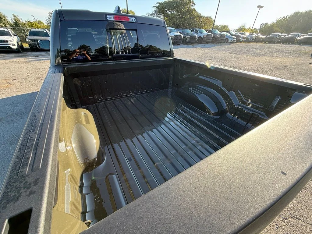 New 2027 Tank Exterior Paint RAM Laramie image 8