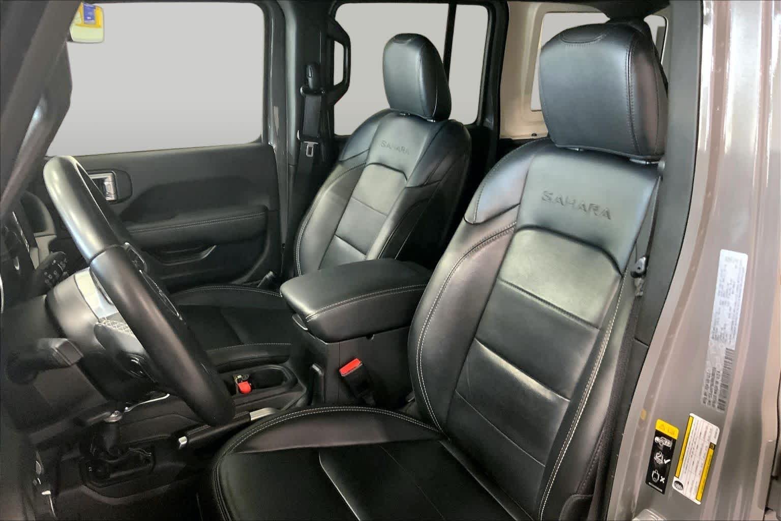 Used 2022 Sting-Gray Clearcoat Jeep Unlimited Sahara image 8
