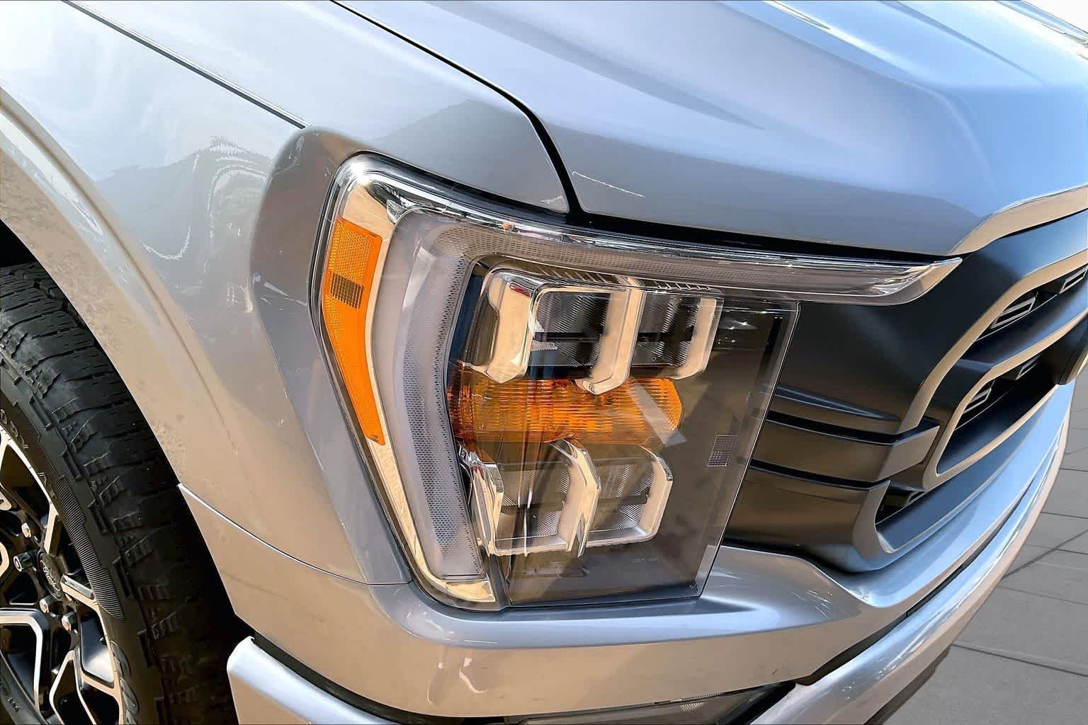 Used 2023 Iconic Silver Ford XLT image 26