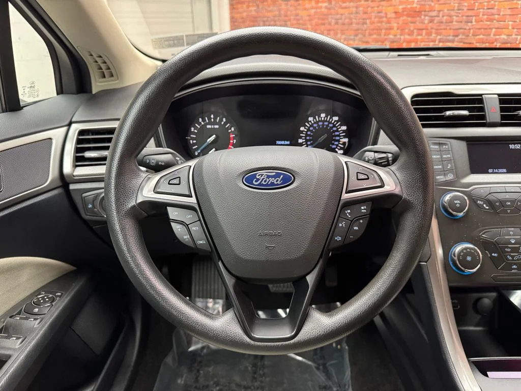 Used 2019 Magnetic Ford S image 11