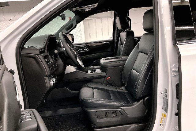 Used 2022 Summit White GMC SLE image 24