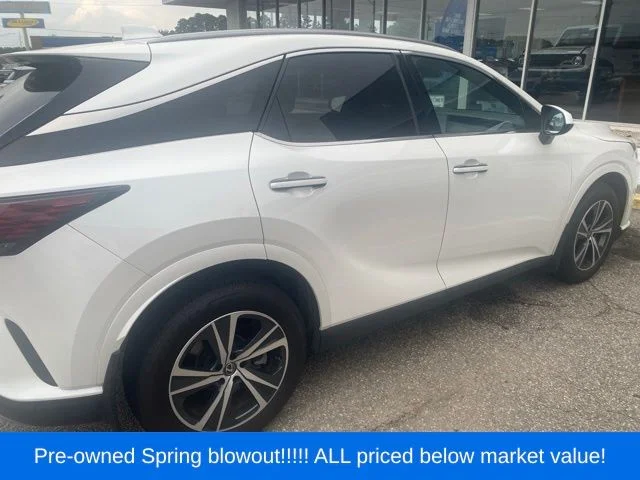 Used 2023 White Lexus 350 Premium image 7