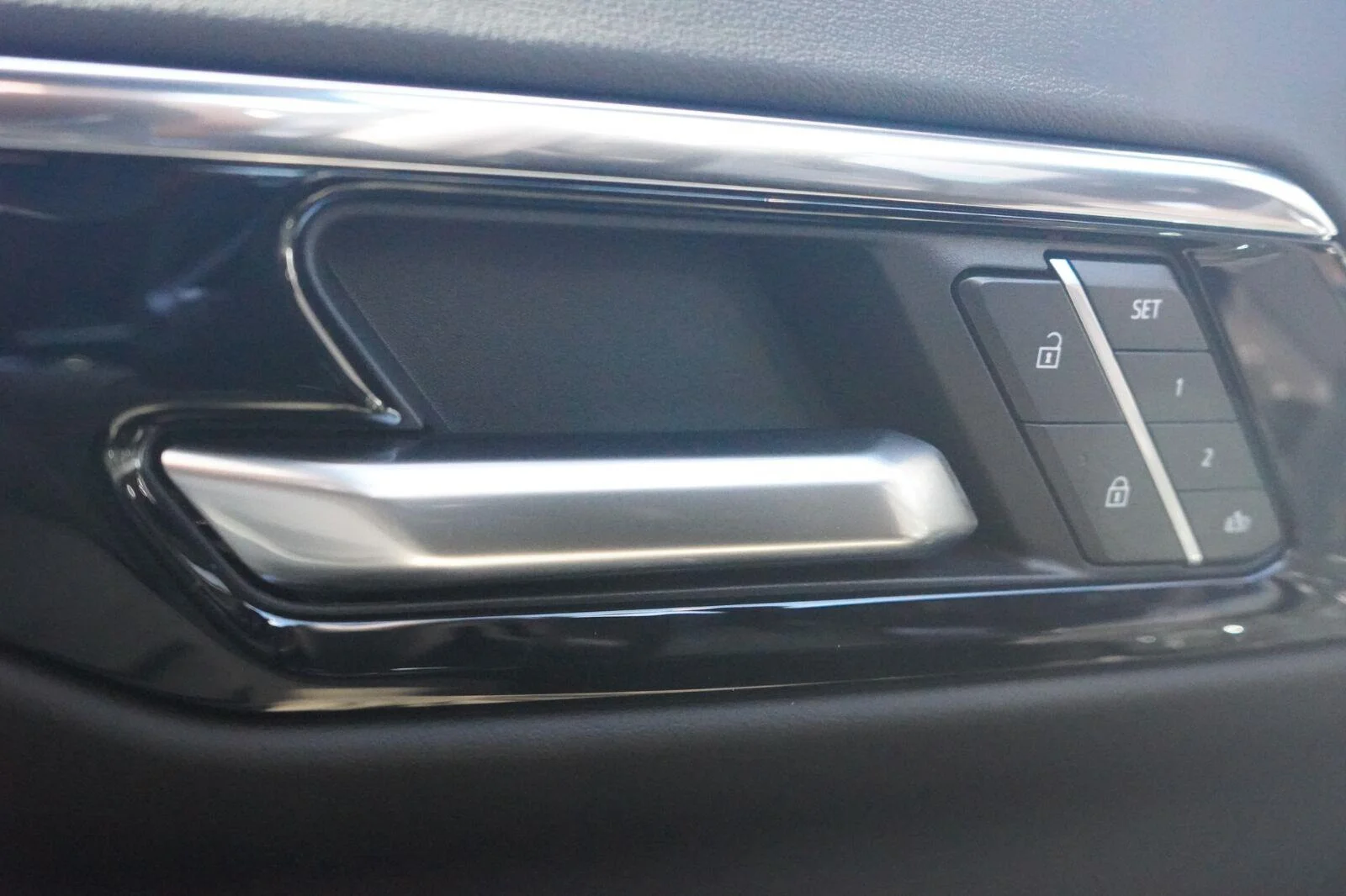 2026 Chevrolet Suburban High Country - Photo 19
