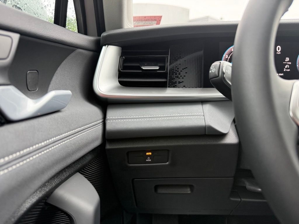 New 2026 White Volkswagen 2.0T SE image 42