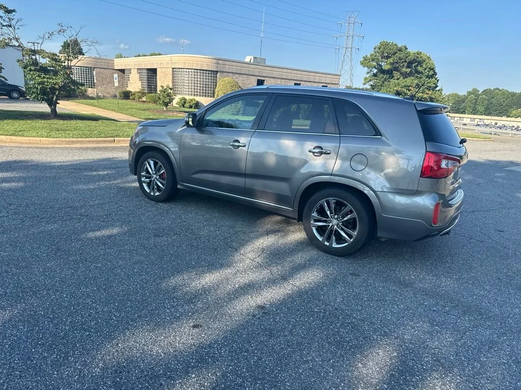 Used 2015 Silver Kia Limited V6 image 8