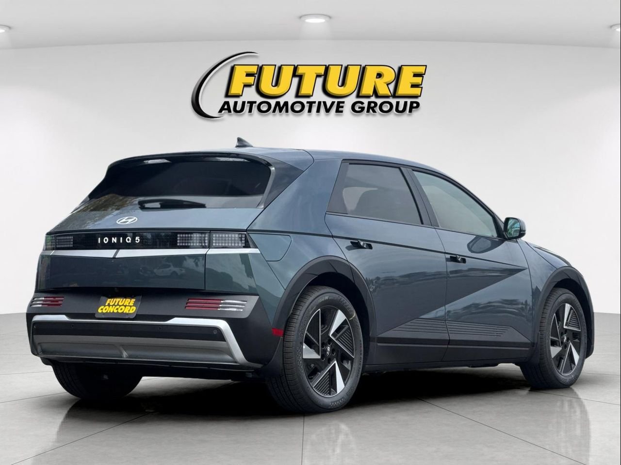 New 2026 Green Hyundai SEL image 3
