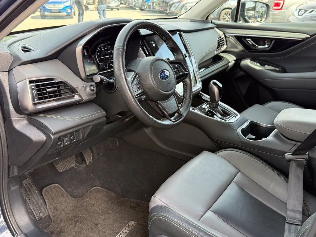 Used 2025 Cosmic Blue Pearl Subaru Onyx Edition image 20
