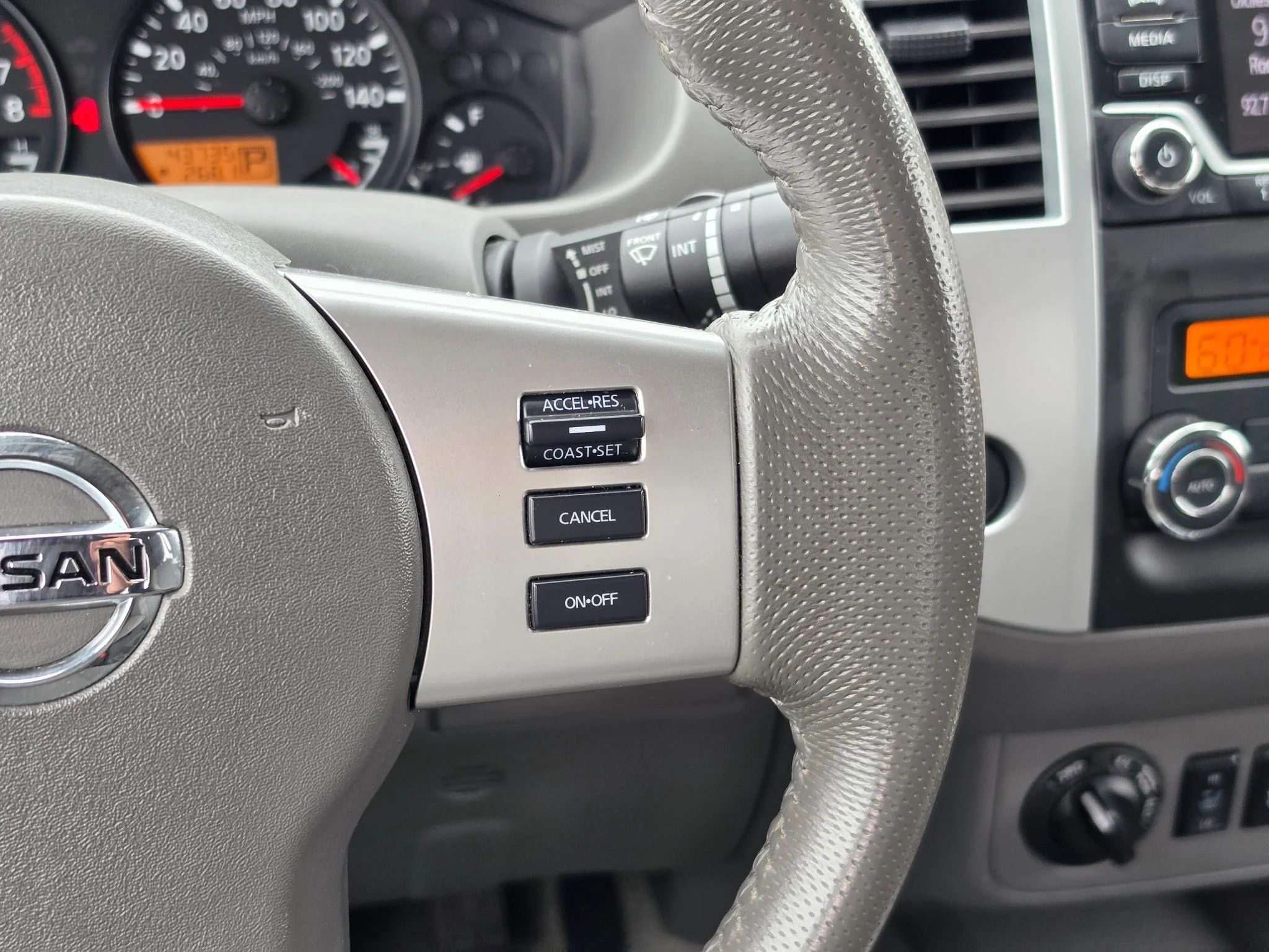 Used 2017 Glacier White Nissan SV V6 image 15