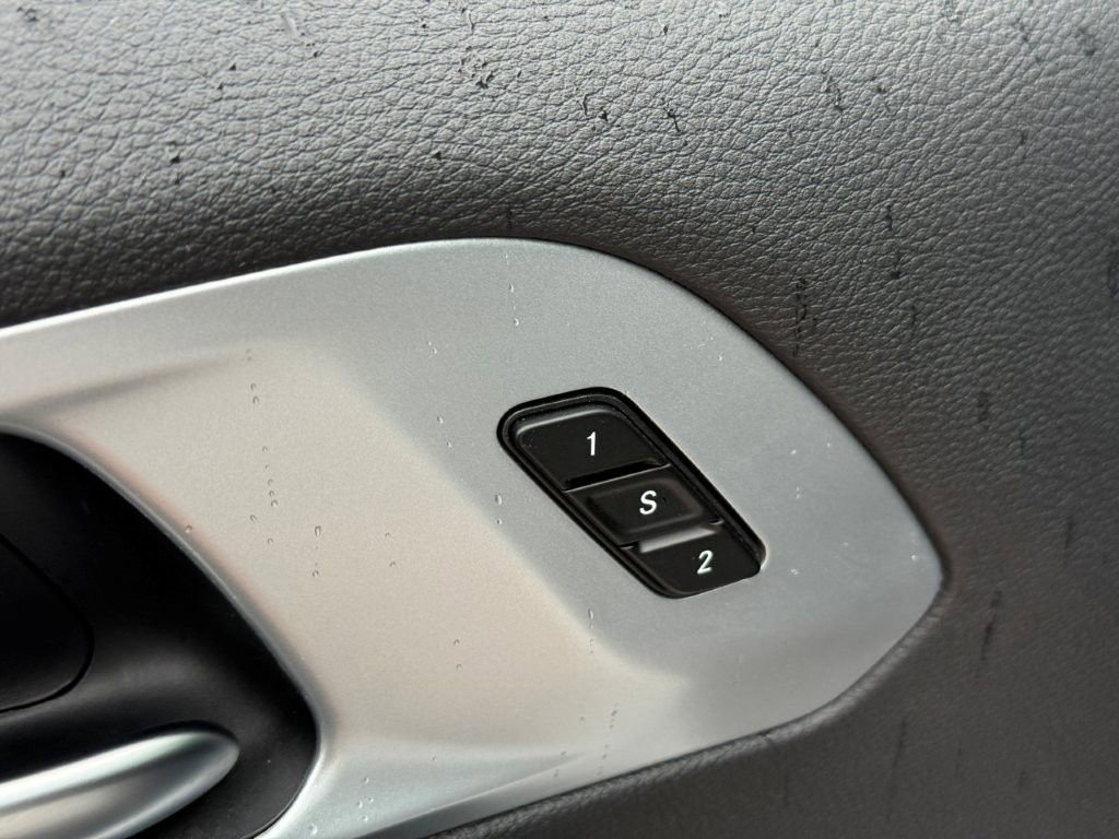 Used 2026 White Chrysler Limited image 10