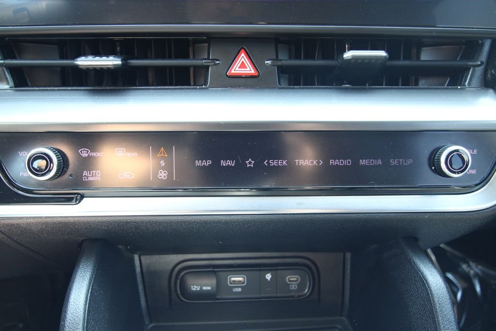 Used 2024 White Kia EX image 29