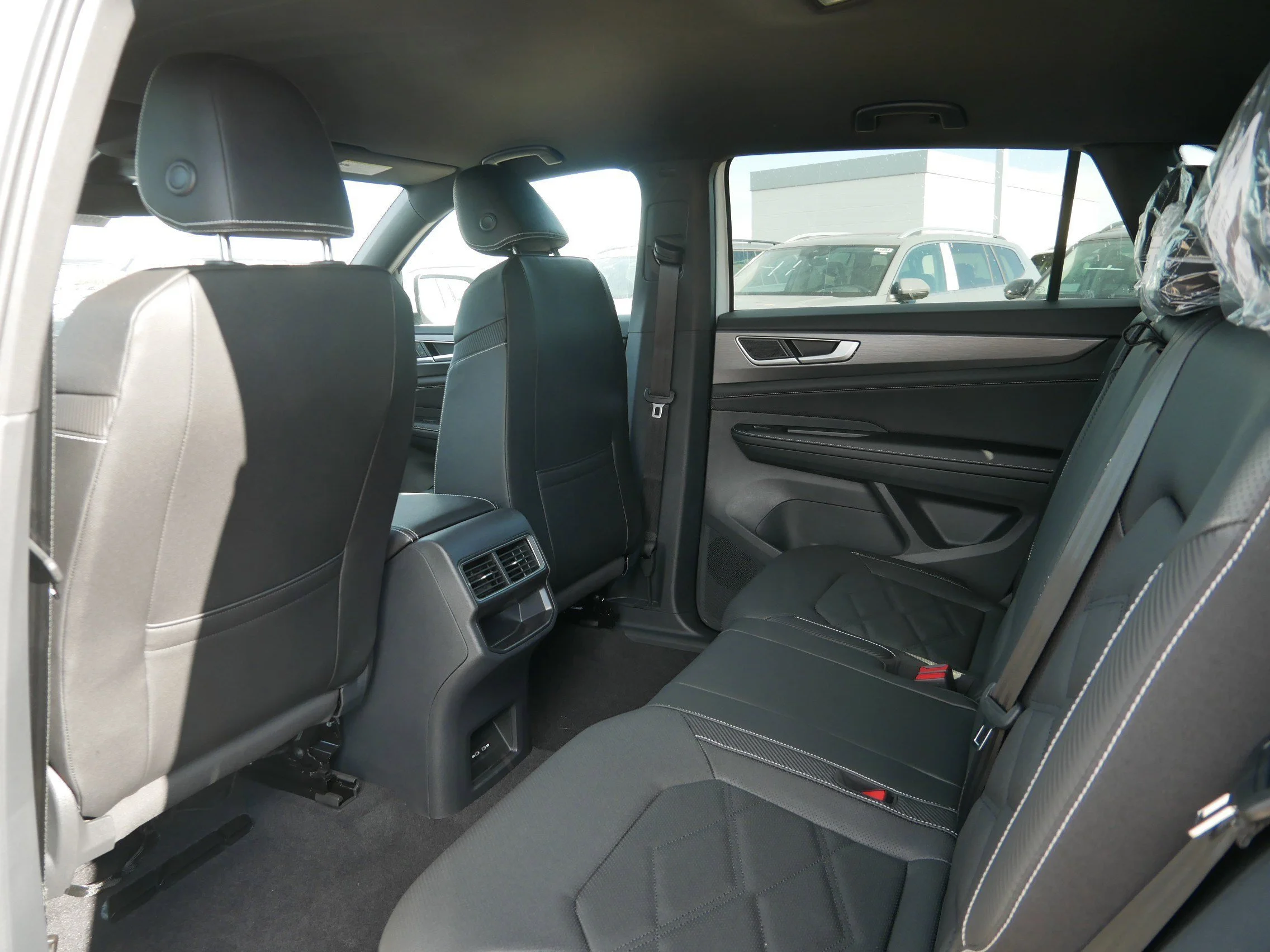 2026 Volkswagen Atlas Cross Sport SE - Photo 6