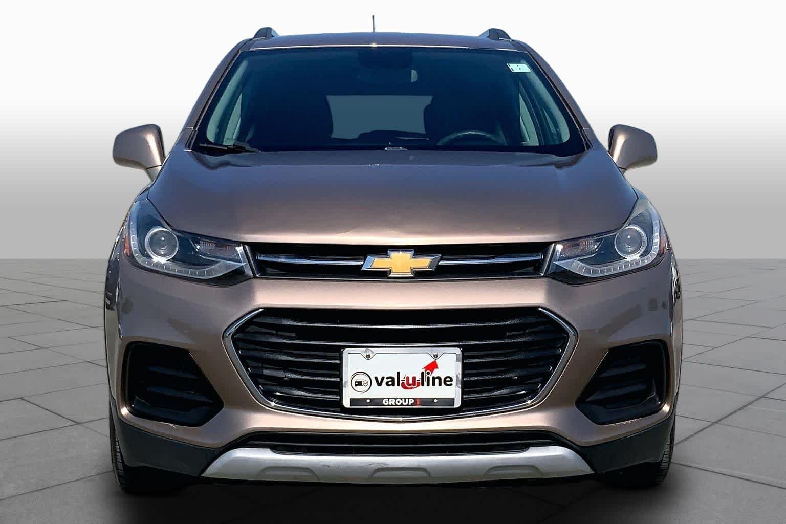 Used 2018 Sandy Ridge Metallic Chevrolet LT image 4