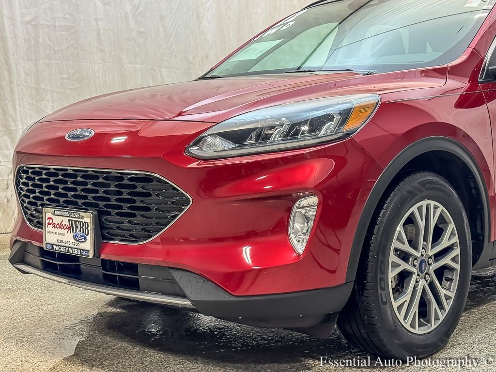 Used 2022 Red Metallic Ford SEL image 3