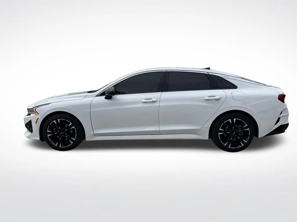 Used 2024 Glacial White Pearl Kia GT-Line image 8
