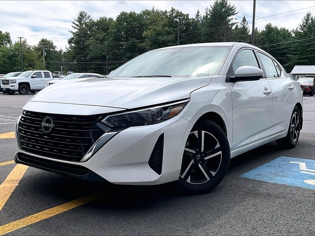 Used 2024 White Nissan SV image 3