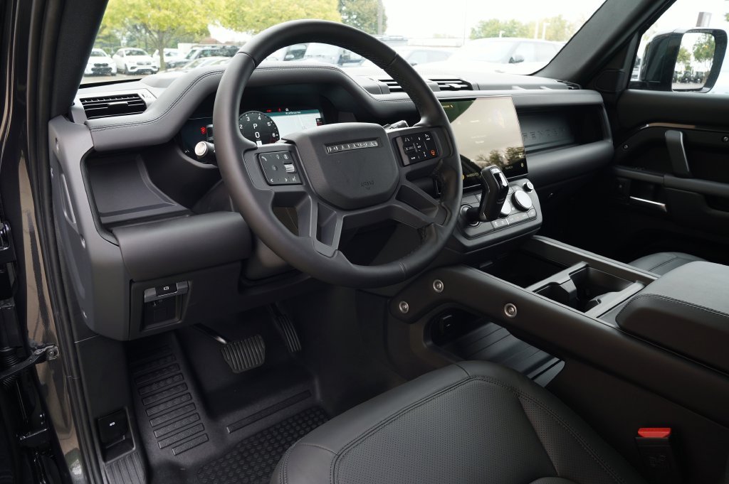 New 2026 Carpathian Grey Land Rover S image 13
